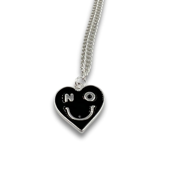 No Smiley Face Heart Necklace 18" + 2" Extender Silver Tone - Picture 3 of 6